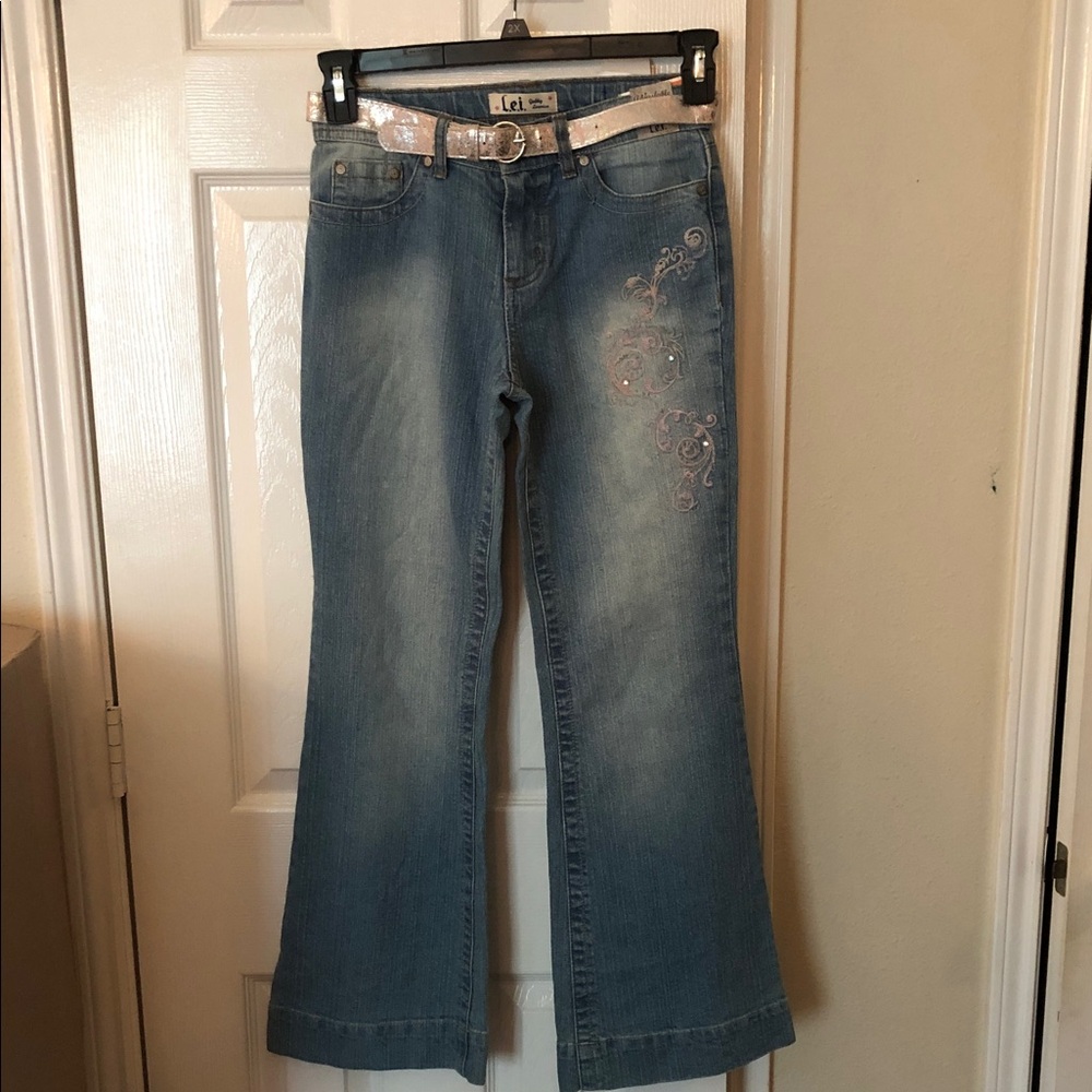 L.e.i. Girls Flare Blue Jeans w/ Floral Detail size 14 adjustable waist NWT